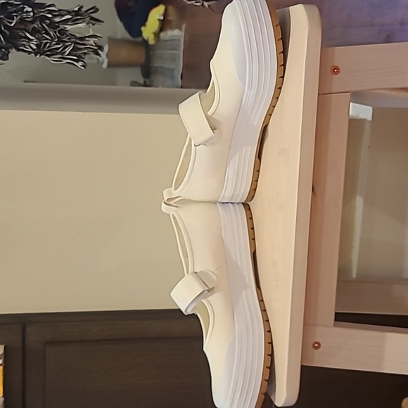 Brand new canvas Keds mary jane platform sneakers - 9 - Picture 3 of 5